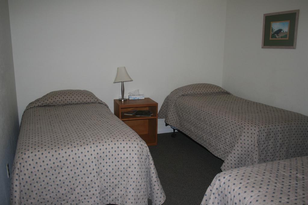 Jnr Hotel Cedarville Ruang foto